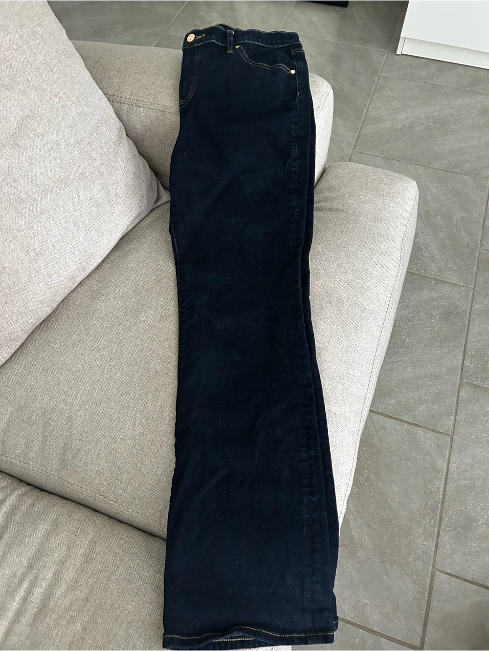 Express Mid Rise Rinse Bootcut Jeans - Picture 5 of 5